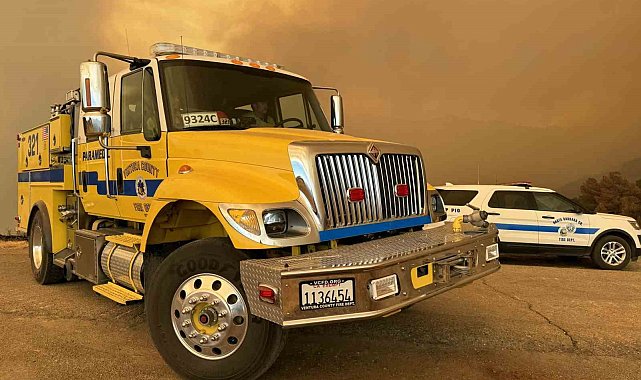 California'nın en büyük orman yangınında 26 bin dönümden fazla alan kül oldu