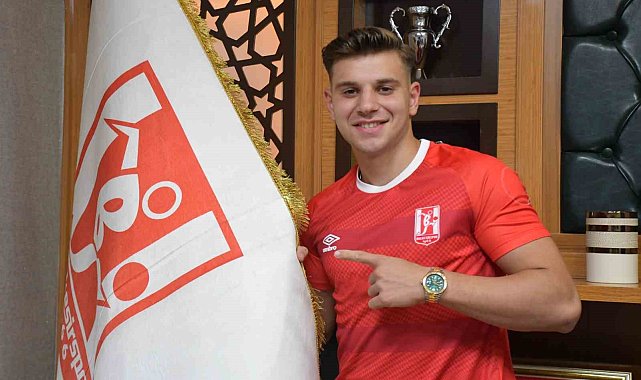 Çaykur Rizespor'lu Güvenç Usta, 1 yıllığına Balıkesirspor'da