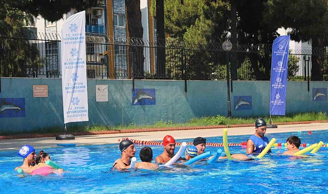 Çerçioğlu'ndan otizmli çocuklara özel yüzme kursları