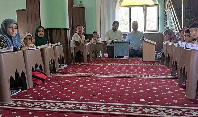 Çermik'te 3 bin 442 öğrenci Kur'an-ı Kerim öğreniyor