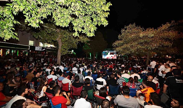 Çeyrek final coşkusu Denizli'yi sardı