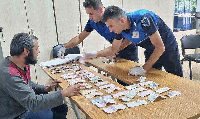 Çifteler'den dilenmek için geldi, zabıta otobüsle geri gönderdi