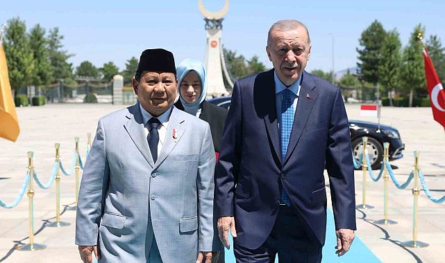 Cumhurbaşkanı Erdoğan, Endonezya Cumhurbaşkanı Subianto ile görüştü