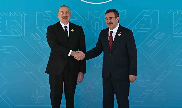 Cumhurbaşkanı Yardımcısı Yılmaz, TDT Zirvesi'nde Aliyev tarafından karşılandı
