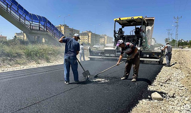 Dağkent'te yan yol yenileniyor