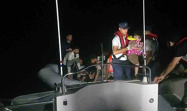 Datça'da 35 düzensiz göçmen kurtarıldı