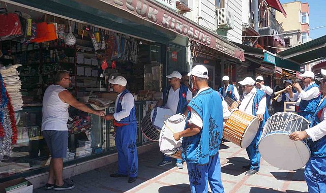 Davul- zurna ekibinden esnafa 'Kırkpınar' daveti