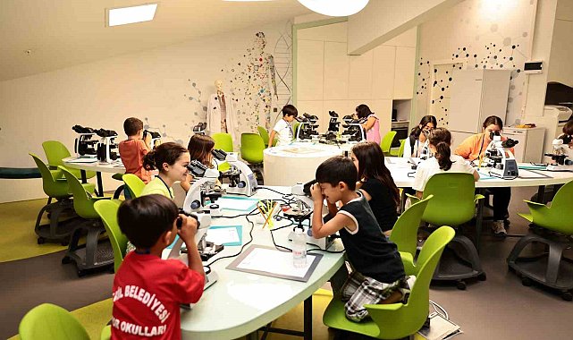 Denizli Büyükşehir ile çocuklar bilime yolculuk yaptı