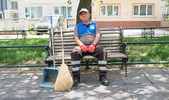 Depremde yaşadıkları acıyı 'ikinci bahar' dedikleri Eskişehir'de unutmaya çalışıyorlar