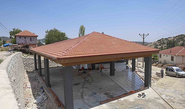 Dereköy'de çok amaçlı salon inşaatında sona gelindi