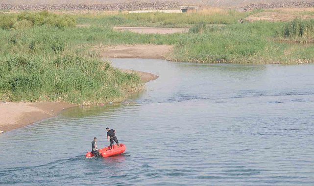 Dicle Nehrinde boğulma tehlikesi geçiren iki kişiyi vatandaşlar kurtardı