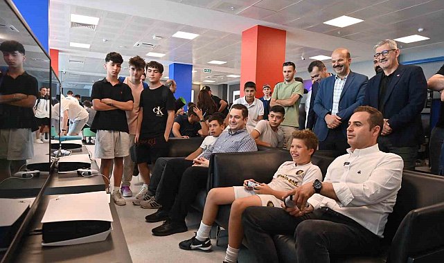 Dijital Gençlik Merkezinde 'Yaza Merhaba Şenlikleri' düzenlendi