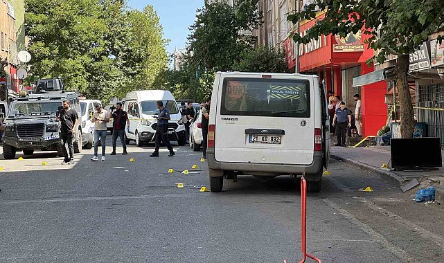 Diyarbakır'da akraba iki aile arasında kavga: 1 ölü, 6 yaralı