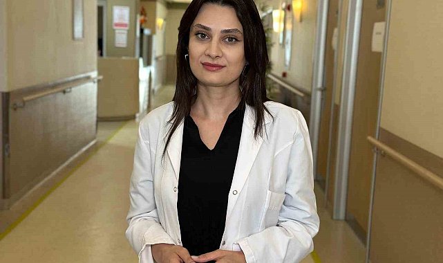 Diyetisyenden 'yaza özel serinleten sağlıklı smoothie' tarifleri
