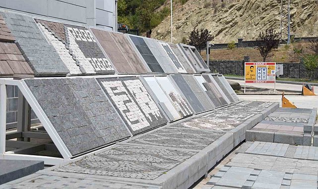 Doğal taşlar sanat eserine dönüşüyor