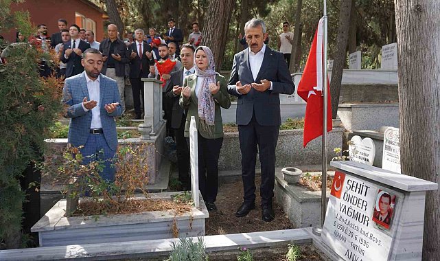 Edirne'deki şehitler kabirleri başında anıldı