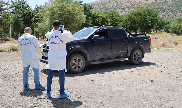 Elazığ&#039;da bir araç içerisinde 2 kişi ölü bulundu