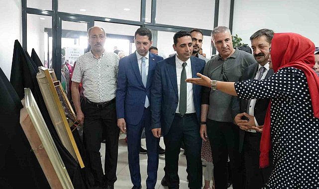 Elazığ'da kursiyerlerin ürünleri görücüye çıktı