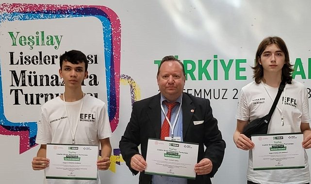 Eskişehir Fatih Fen Lisesi, 'Yeşilay Türkiye Münazara Şampiyonası' finalinde Eskişehir'i başarıyla temsil etti