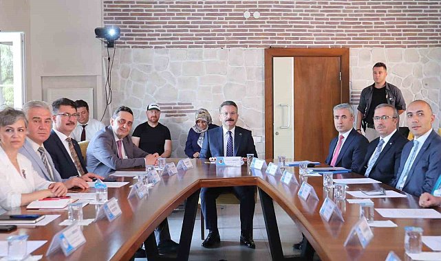Eskişehir İl İstihdam ve Mesleki Eğitim Kurulu toplantısı Vali Hüseyin Aksoy'un Başkanlığında yapıldı