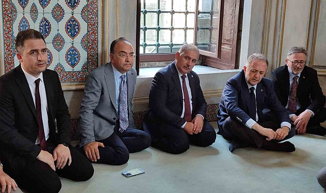 Fatih'te restorasyonu tamamlanan Sultan 3. Selim ve Sultan 3. Mustafa Türbesi açıldı