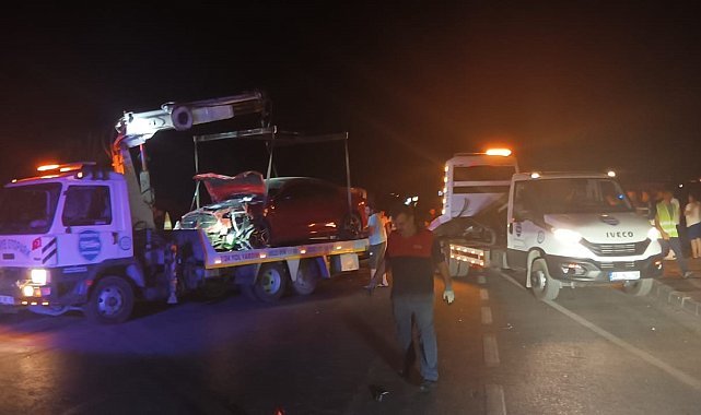 Fethiye'de 2 otomobil kafa kafaya çarpıştı: 1 ölü, 3 yaralı