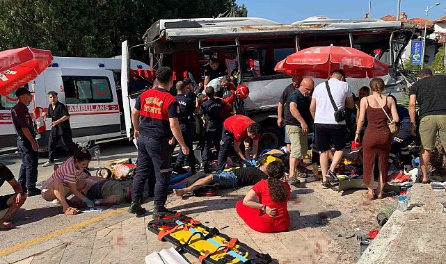 Freni boşalan tur otobüsü dehşet saçtı: 4'ü ağır çok sayıda yaralı