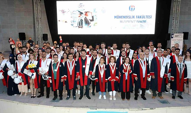 GAÜN Mühendislik Fakültesinde coşkulu mezuniyet töreni