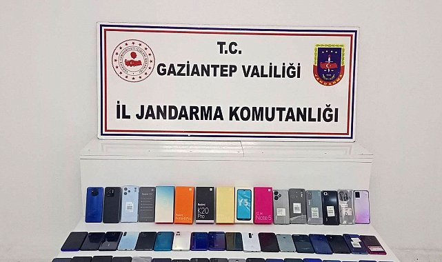 Gaziantep'te 2 milyon lira değerinde kaçak telefon ele geçirildi