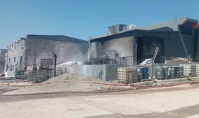 Gaziantep'te boya fabrikasında yangın