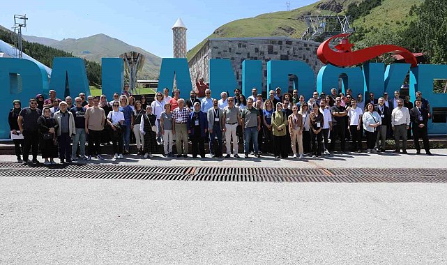 Genç bilim insanlarının geleceğine yönelik atılacak adımlar, Atatürk Üniversitesinde ele alındı