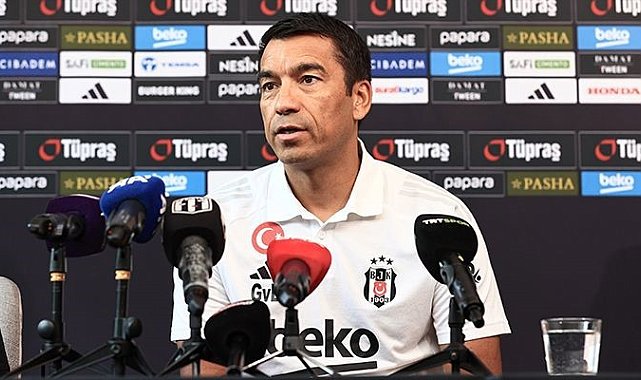 Giovanni van Bronckhorst: "Galatasaray maçına en iyi şekilde hazırlanıyoruz"
