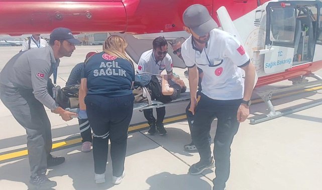 Göğüs ağrısı şikayeti olan hasta için helikopter ambulans havalandı