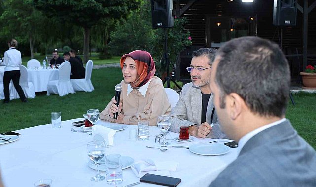 Görev yerleri değişen vali yardımcıları ve Kaymakamlara veda yemeği