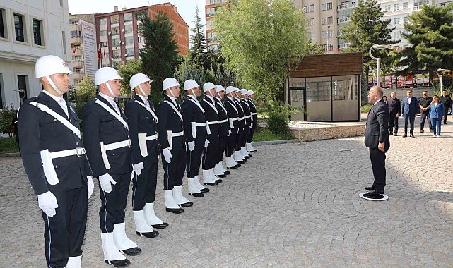 Göreve başlayan Elazığ Valisi Hatipoğlu: ''Valilik bir yükselme meselesi değil bir yüklenme meselesidir''
