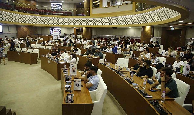 Güneş Okulu Projesi'nde gençlere sektör tanıtıldı