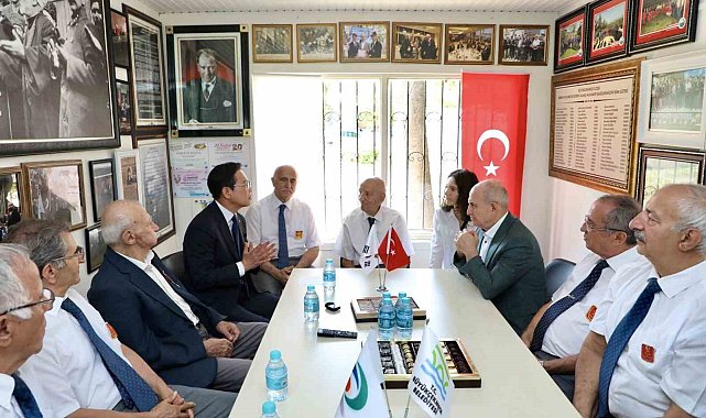 Güney Kore'den gelen heyetten, Büyükçekmece'deki Kore gazilerine vefa ve minnet ziyareti