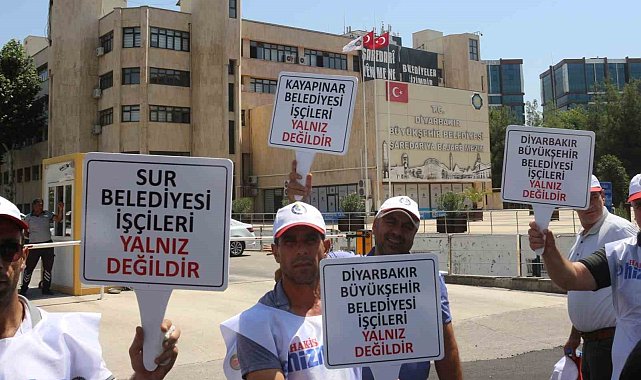 HAK-İŞ Genel Başkanı Arslan, DEM'li belediyelerin işten çıkardığı çalışanlarla bir araya geldi