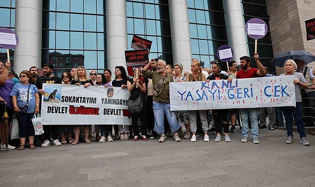 Hakkında soruşturma açılan CHP İl Başkanı Yalaz için toplandılar