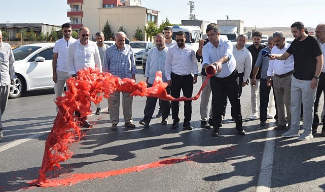 HÜDA PAR heyeti 4 kişinin öldüğü yolu trafiğe kapatarak tepki gösterdi