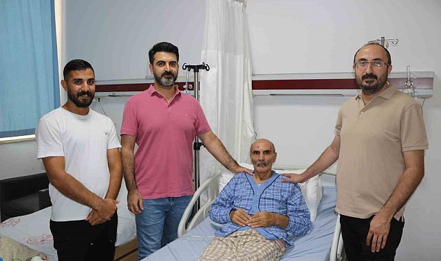 İki organındaki kanserli tümörden 6 saatlik operasyonla kurtuldu