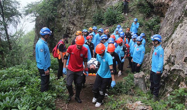 İmamlardan gerçeğini aratmayan arama ve kurtarma tatbikatı
