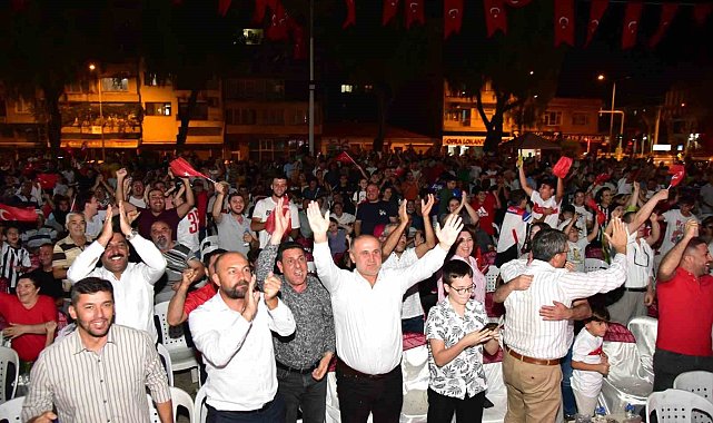 İncirliova'da çeyrek final sevinci yaşandı