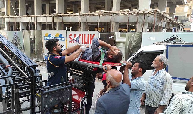 İnşaatta yaralanan işçi itfaiyeye ait vinçle kurtarıldı