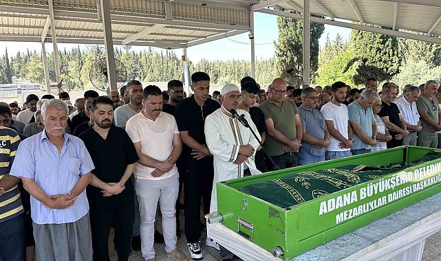 İrfan Can Eğribayat'ın babası Adana'da toprağa verildi
