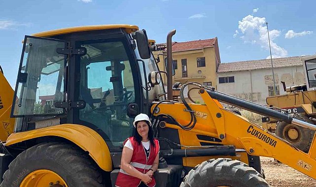 İş makinesi merakı 42 yaşındaki kadını operatör yaptı