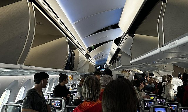 İspanya-Uruguay seferini yapan yolcu uçağı türbülansa girdi: 30 yaralı