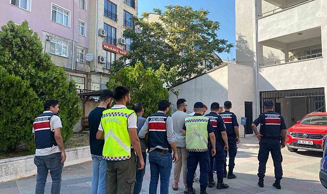 İstanbul ve Tekirdağ'da göçmen kaçakçılarına darbe