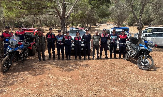 Jandarma atık camları topladı, farkındalık oluşturdu
