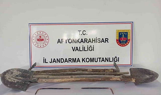 Kaçak kazı yapan şahıs jandarmanın dronuna takıldı